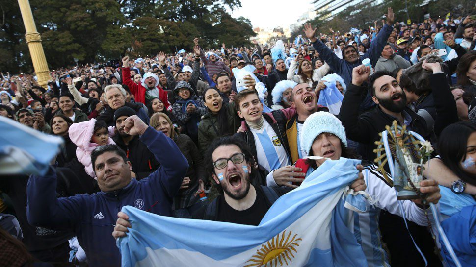 Οι αντιδράσεις των Αργεντινών στη Μόσχα (vid)