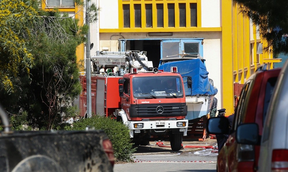 Έκτακτο: Φωτιά ξέσπασε στο γήπεδο του Αιγάλεω -Σπεύδουν 16 οχήματα της Πυροσβεστικής