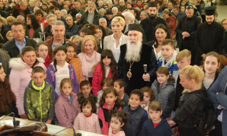 Ολυμπιακός: Δίπλα στους συνανθρώπους μας (photos)