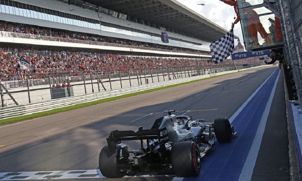 Formula 1: Σπουδαία νίκη στο Σότσι ο Χάμιλτον (vids)