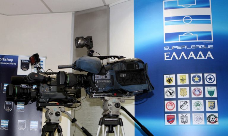 BOMBA: Η Cosmote TV διεκδικεί το ελληνικό πρωτάθλημα με κεντρική διαχείριση!