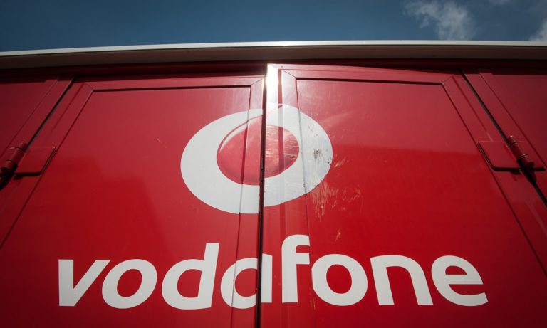 Vodafone: Αγανακτισμένος ο κόσμος στο Twitter (pics)