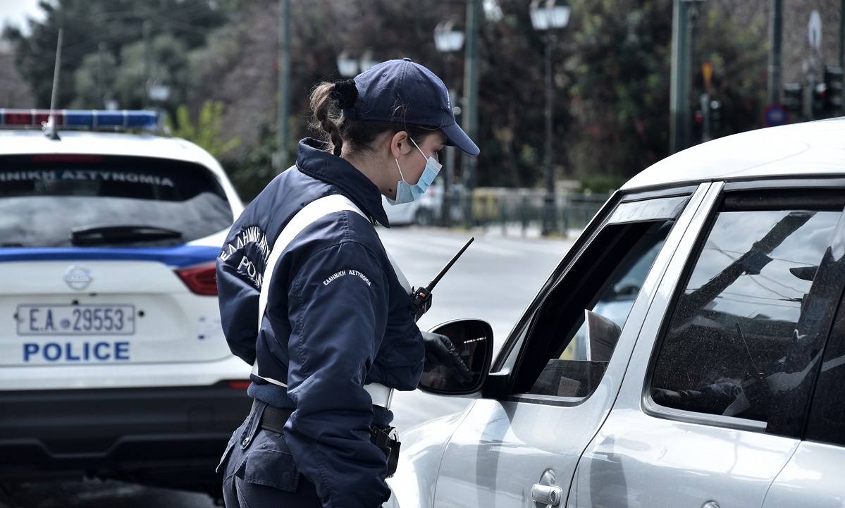 Απαγόρευση κυκλοφορίας: Συνολικά 164 πρόστιμα το πρώτο 24ωρο (vid)