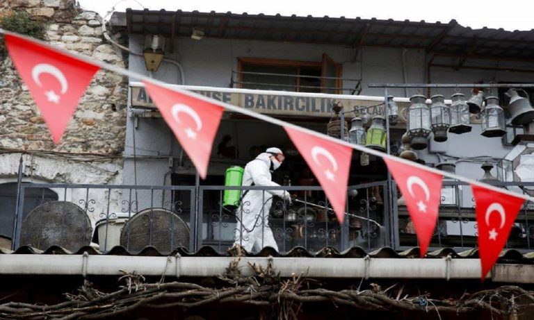 Τουρκία: Νέο αρνητικό ρεκόρ θανάτων, ανακοινώθηκαν αυστηρότερα μέτρα