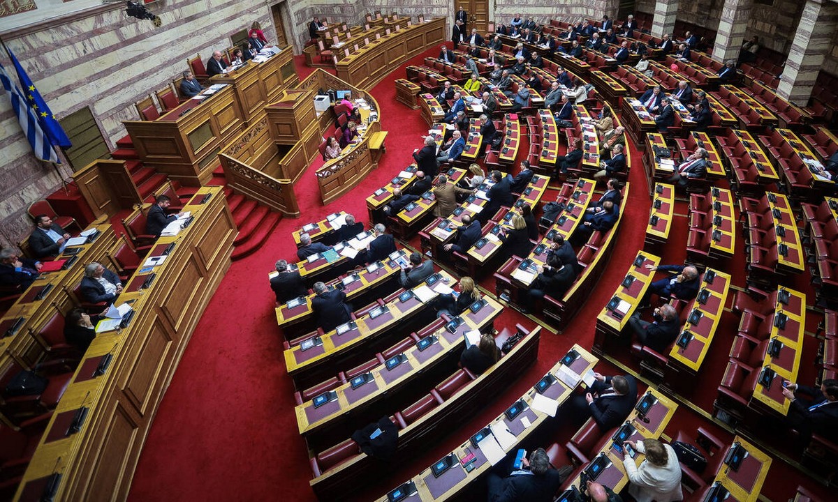 Βουλή: Απόψε η ψηφοφορία για το νομοσχέδιο για τις διαδηλώσεις