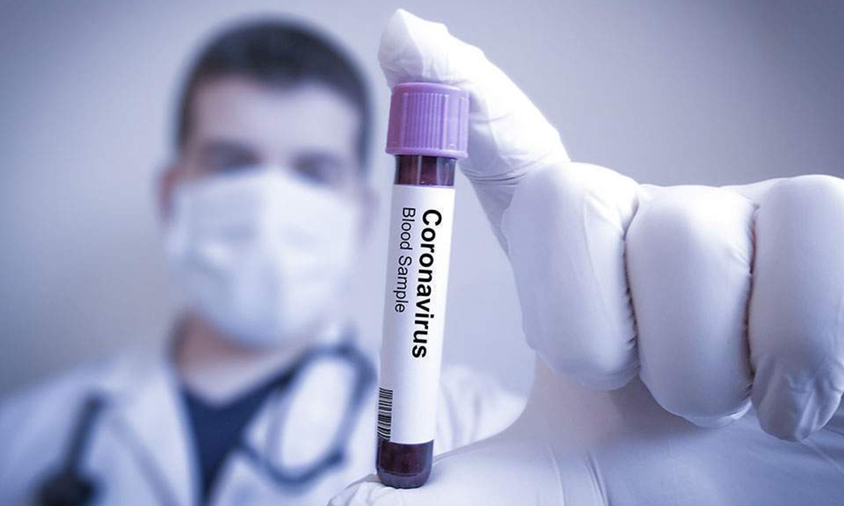Μαγιορκίνης: Αισιόδοξο μήνυμα για εμβόλιο COVID-19