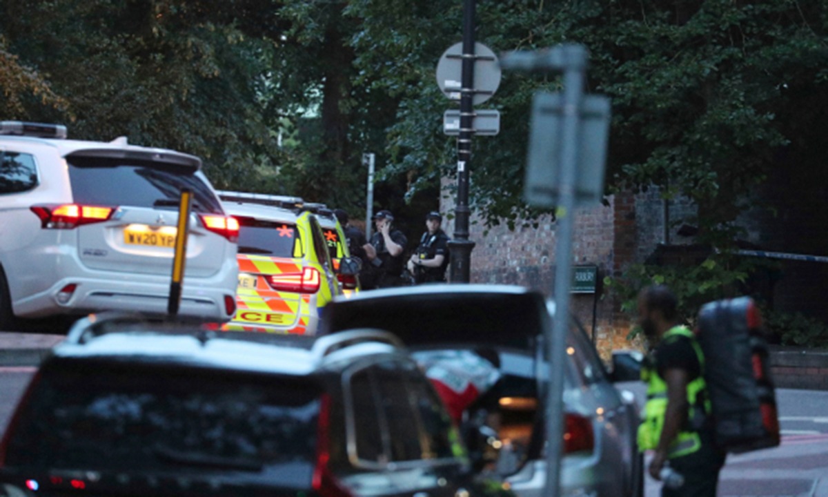 Βρετανία: Αναφορές για τραυματίες με μαχαίρι στο Ρέντινγκ