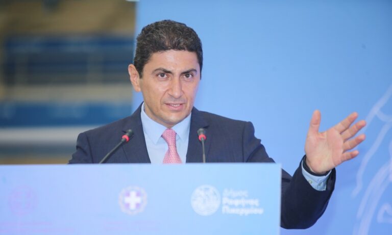 Αυγενάκης: «Η UEFA χειροκροτεί και ο ρίψασπις της ΕΠΟ υπονομεύει»