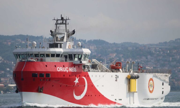 Oruc Reis: Απάντησαν στον ασύρματο οι Τούρκοι – «Είμαστε εντός της τουρκικής ΑΟΖ»