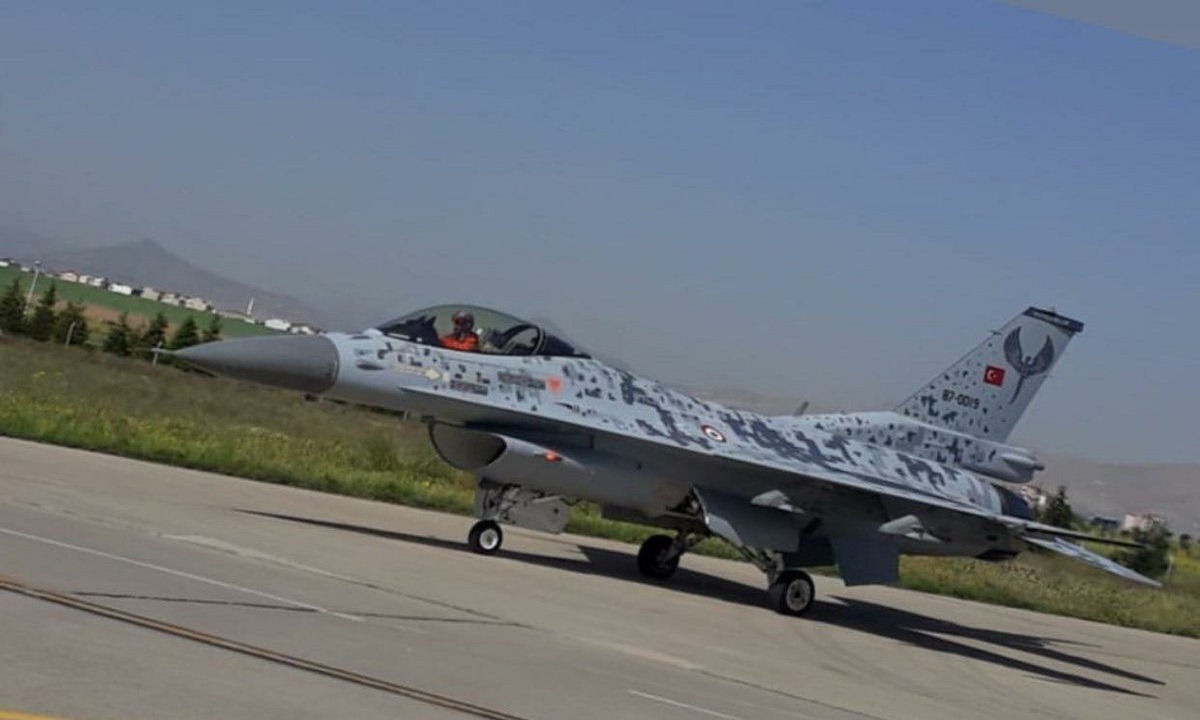 Oruc Reis:  Τουρκικό F 16 πήγε να μείνει από καύσιμα στο Αιγαίο