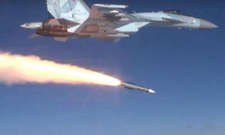 Ελληνοτουρκικά – Βίντεο: Ο αντίπαλος των Rafale στο Αιγαίο – Το Su-35S εκτόξευσε τον θηριώδη R-37M