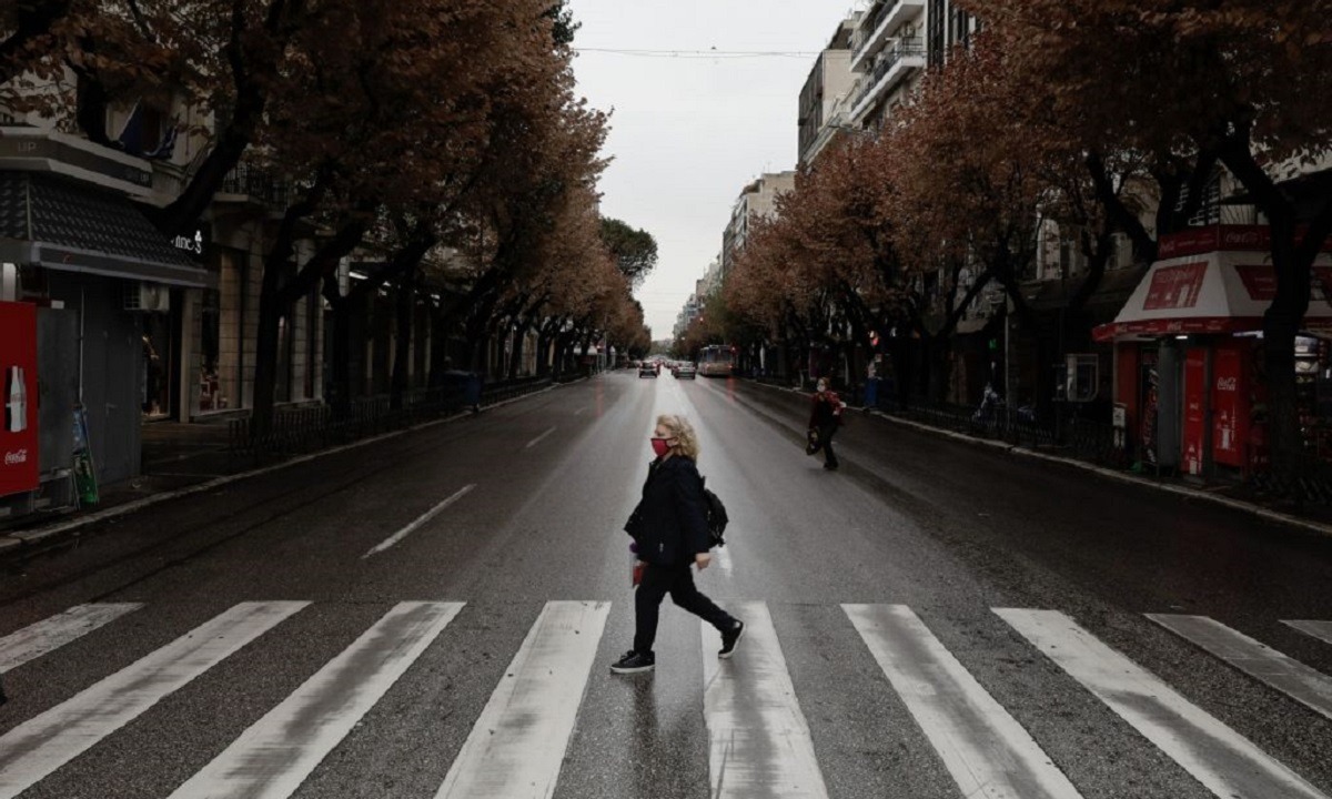 Lockdown: Δεν ισχύει η απαγόρευση 9 το βράδυ με 5 το πρωί