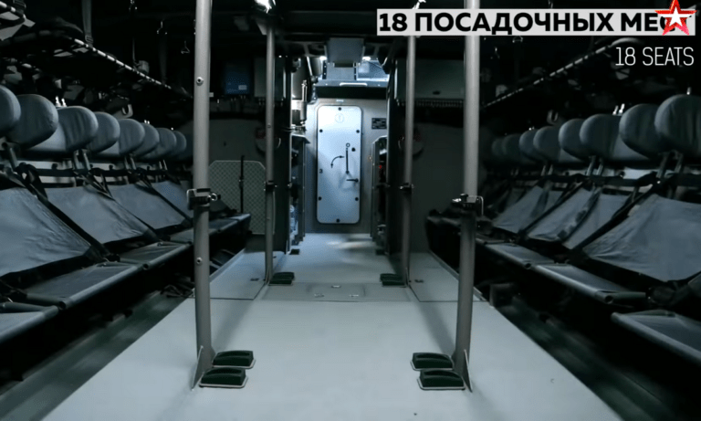 Πολεμικά σκάφη Καλάσνικοφ: Έτσι γίνεται μια επιχείρηση αποβίβασης πεζοναυτών (vid)