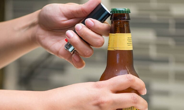 Viral: Οι πιο περίεργοι τρόποι να ανοίξεις μία μπύρα!