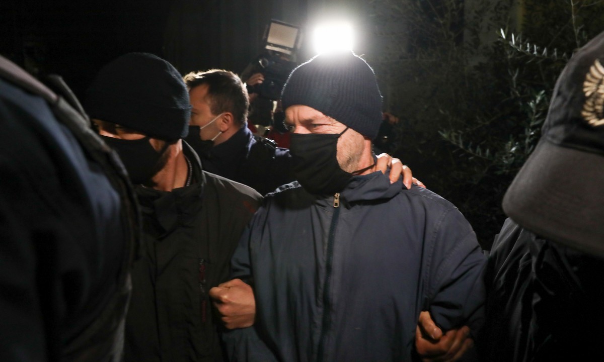 Προφυλακιστέος κρίθηκε ο Δημήτρης Λιγνάδης με την σύμφωνη γνώμη ανακρίτριας και εισαγγελέα. Η απόφαση πάρθηκε τα ξημερώματα της Παρασκευής.