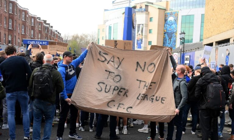 Τσέλσι: Πορεία οπαδών κατά της European Super League - Τα «γυρίζει» ο σύλλογος (vid)