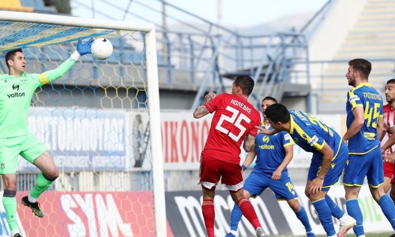Αστέρας Τρίπολης-Ολυμπιακός 0-0: Έμειναν με την διάθεση Αστέρας και Ολυμπιακός, που αναδείχθηκαν ισόπαλοι 0-0, σε ματς για την 8η αγωνιστική των playoffs της Super League 1.