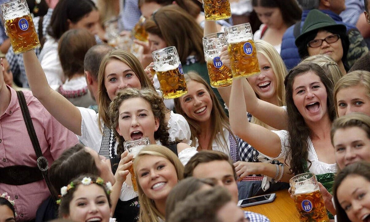 Oktoberfest: Ακυρώθηκε και φέτος λόγω του κορονοϊού - Τεράστια η ζημία