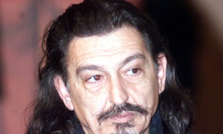 Πέθανε ο ηθοποιός Μιχάλης Γούναρης. Τη δυσάρεστη είδηση γνωστοποίησε ο συνάδελφός του, Γιάννης Αναστασάκης.