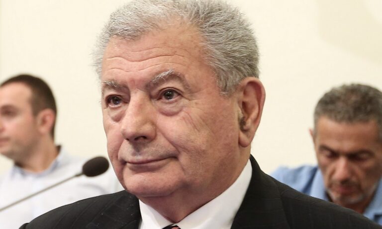 Σήφης Βαλυράκης: Η Εισαγγελία Χαλκίδας προχώρησε στην αρχειοθέτηση της μήνυσης για τις συνθήκες θανάτου του 78χρονου πρώην υπουργού.