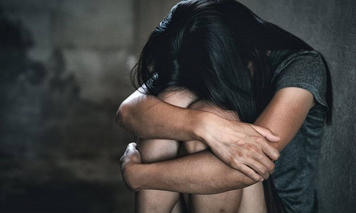 Βιασμός: Σοκ έχει προκαλέσει η καταγγελία δύο ανήλικων μαθητριών από 16χρονο συμμαθητή τους, που πηγαίνει στο σχολείο κανονικά.
