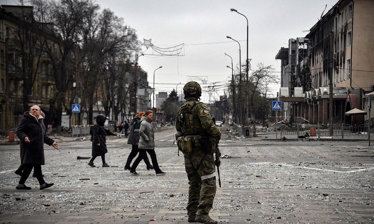 Ουκρανία: H Μαριούπολη φαίνεται πως θα είναι η πρώτη ουκρανική μεγαλούπολη που καταλαμβάνει η Ρωσία. Nέες εκρήξεις σημειώθηκαν στο Κίεβο.