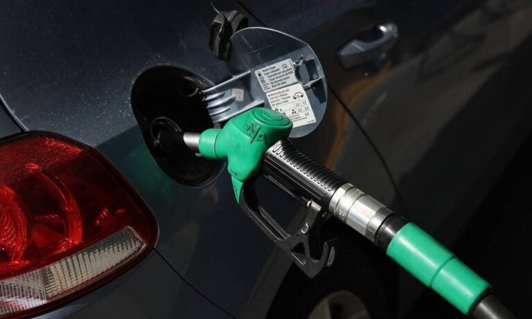 Fuel Pass 2: Με τον ερχομό του πέφτει και η τιμή στη βενζίνη!