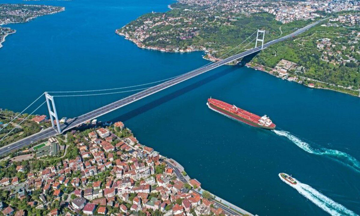 Τουρκία: Τεράστια πρόκληση στον Βόσπορο - Αυξάνει κατά 400% τα τέλη διέλευσης πλοίων