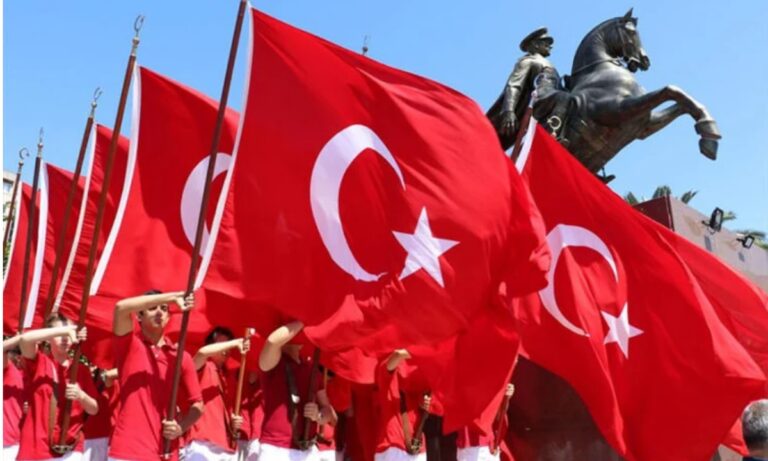 Τουρκία: Οι Τούρκοι πολιτικοί «πλακώνονται» μεταξύ τους, αλλά συμφωνούν σε όλα για την Ελλάδα!