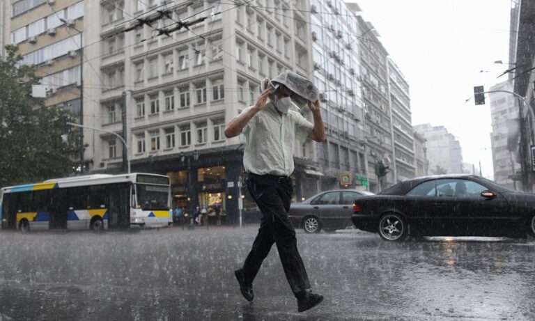 Καιρός: Βροχερό το «σκηνικό» την Τετάρτη (5/4) – Υποχωρεί η ILINA