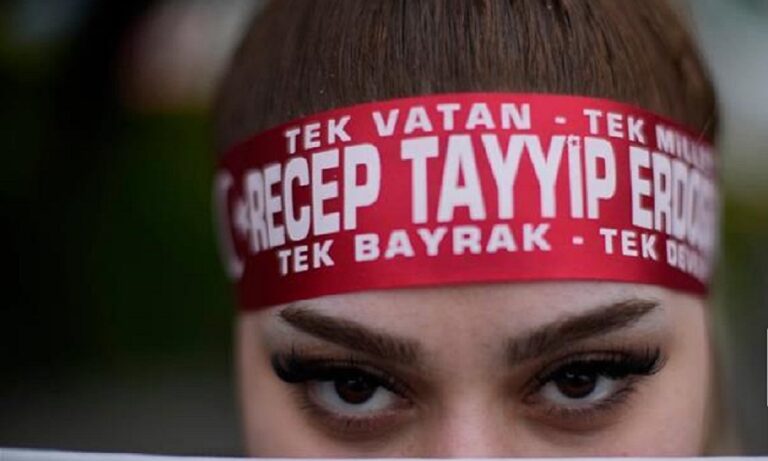 Το ελληνικό Twitter «οργίασε» με τη διαφαινόμενη επανεκλογή Ερντογάν: «2051 και βάλε, παρέα με Ερντογάν»