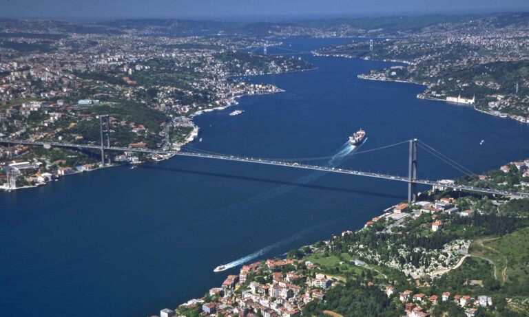 Εκβιασμός από την Τουρκία – Ζητά να ονομαστούν «τουρκικά» τα «Στενά των Δαρδανελίων»