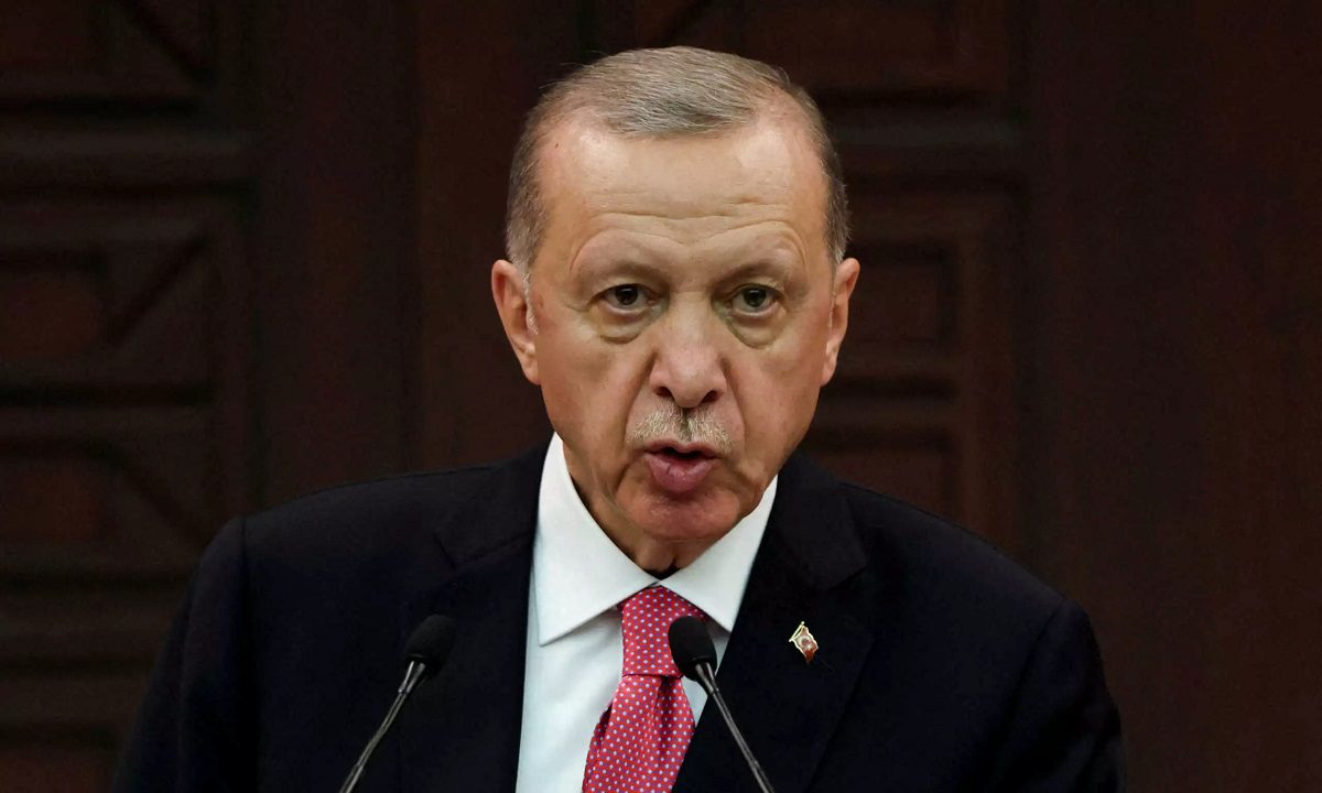 Ο Ερντογάν απειλεί τη Δύση – «Να τηρήσει τη συμφωνία για το σιτάρι»
