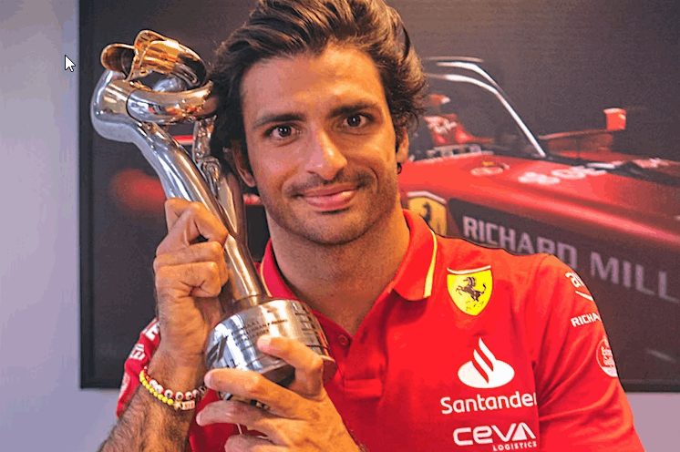 Carlos-Sainz-Ferrari-pilot-monothesio-ferrari-driver-f1-formula-one-gp