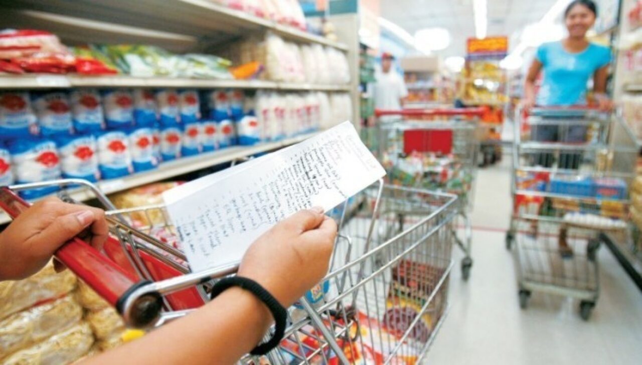 Έρευνα της Circana δείχνει άνοδο τζίρου 9,8% στο οκτάμηνο για τα σούπερ μάρκετ - Οι καταναλωτές ψωνίζουν λιγότερα και πληρώνουν περισσότερα.