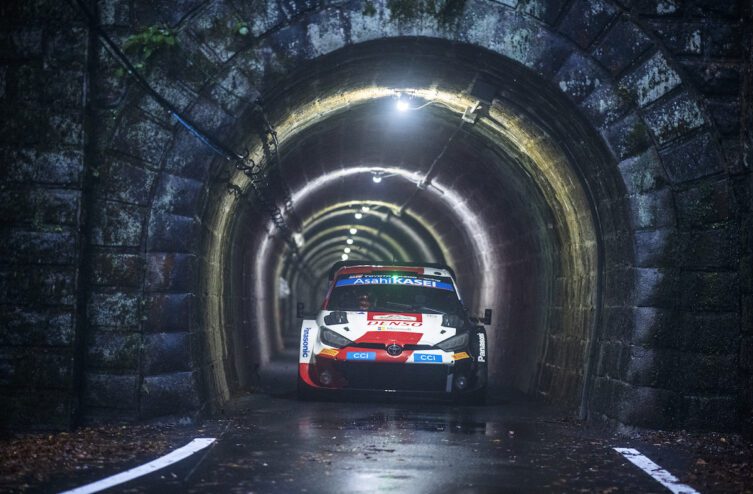 WRC Ιαπωνίας: Προς ένα σκληρό χατ-τρικ της Toyota εντός έδρας