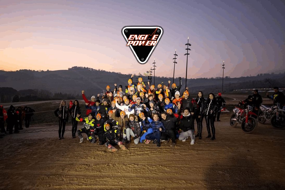 100km-Champions-Valentino-Rossi-couples-dirt-race 