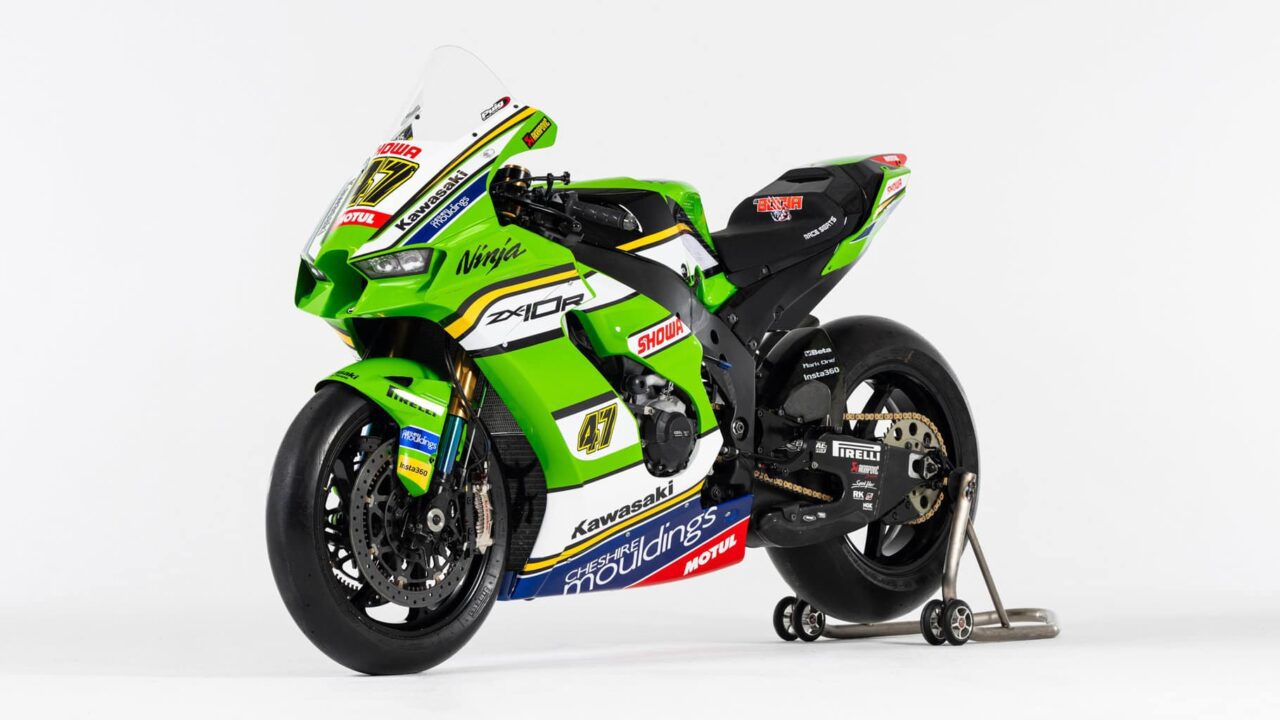 superbike-Kawasaki-Racing-Team-2024-Axel-Bassani-Alex-Lowes 
