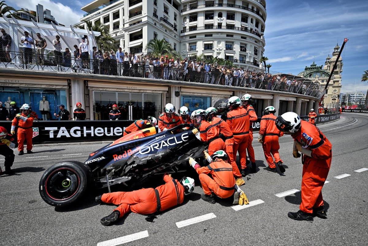 F1 Pérez RB20: Η Red Bull αποκαλύπτει το κόστος της συντριβής του Perez Monaco F1