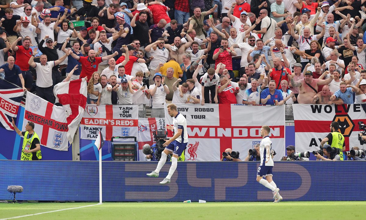 Η Αγγλία θα πρέπει να αισθάνεται και τυχερή που δεν έχασε από τη Δανία, μακριά από τα στάνταρ της έμεινε στο 1-1