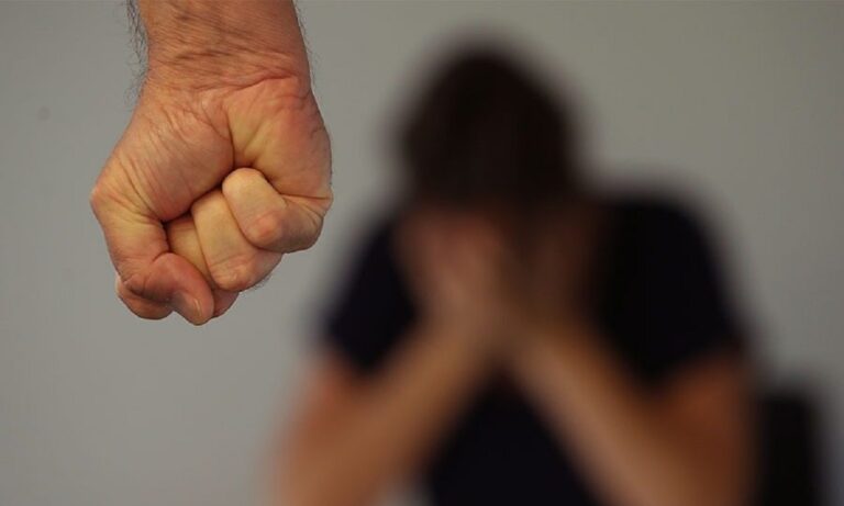 Παλαιό Φάληρο – ΤΩΡΑ! Επίθεση σε γυναίκες από ψυχικά διαταραγμένο άτομο – Τον σταμάτησε ο αντιδήμαρχος!