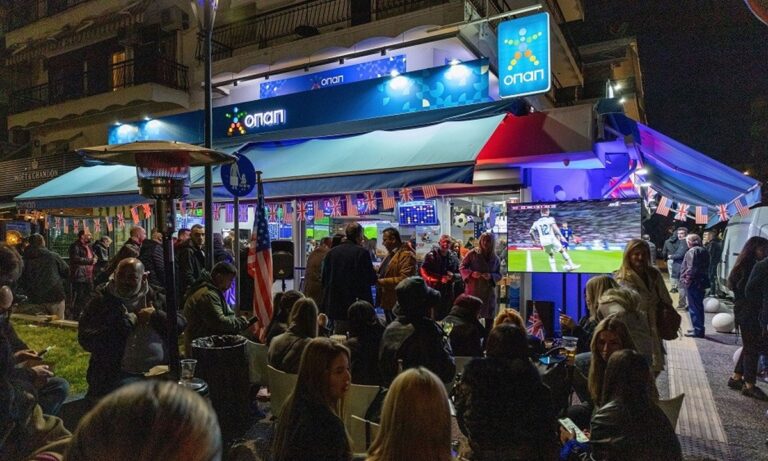 Στον ρυθμό του Ευρωπαϊκού Πρωταθλήματος κινούνται τα καταστήματα ΟΠΑΠ όλης της Ελλάδας, έτοιμα να υποδεχθούν τους ποδοσφαιρόφιλους.