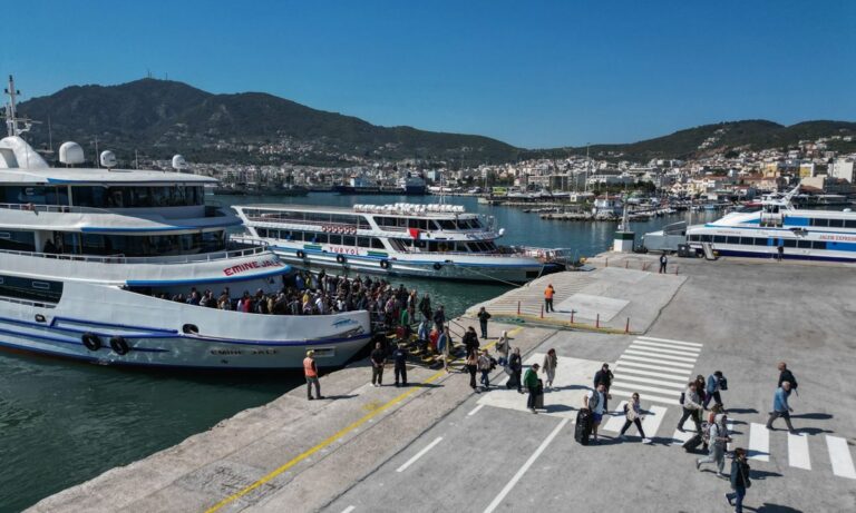 Τουρκικά ΜΜΕ προβλέπουν «απόβαση» 50.000 τουριστών στην Ελλάδα!