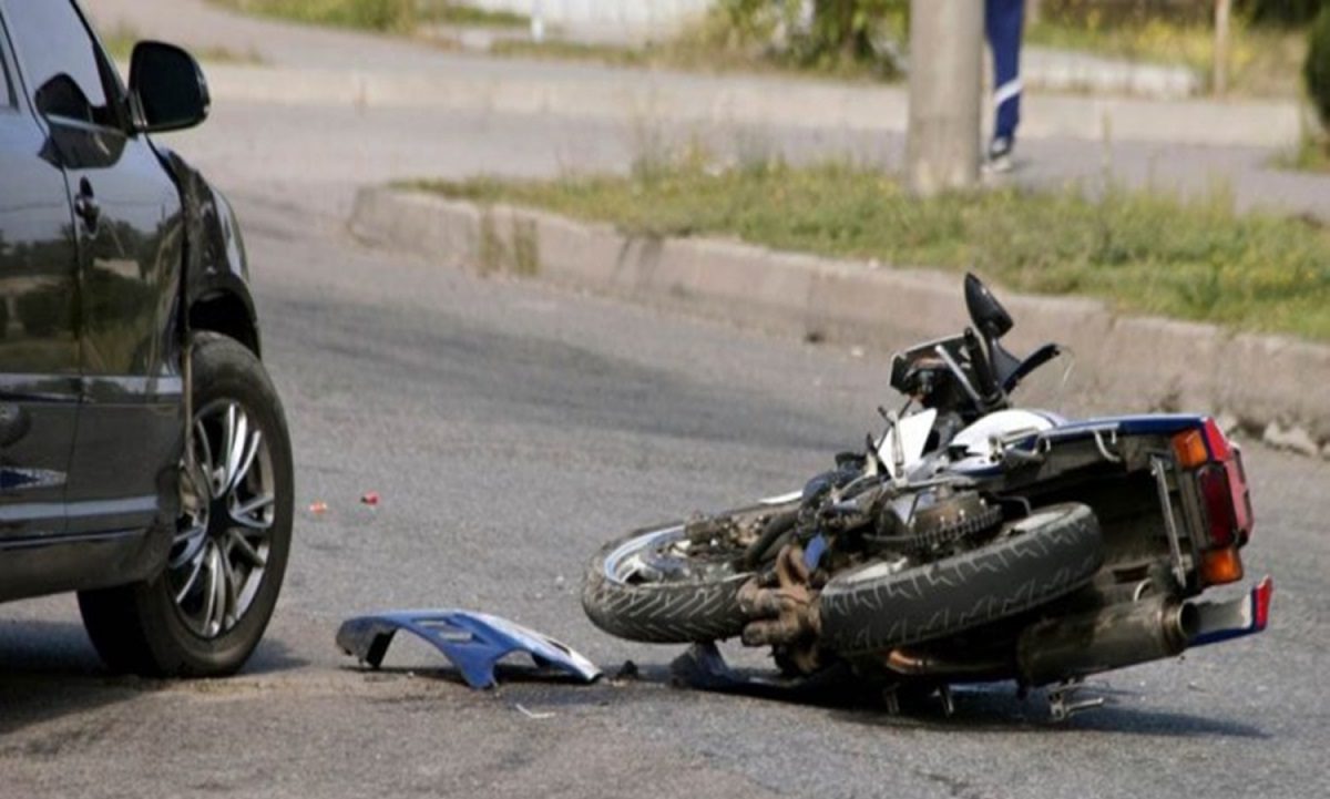 Τροχαίο ατύχημα συνέβη το πρωί της Τρίτης (18/6) στη Λεωφόρο Ποσειδώνος.