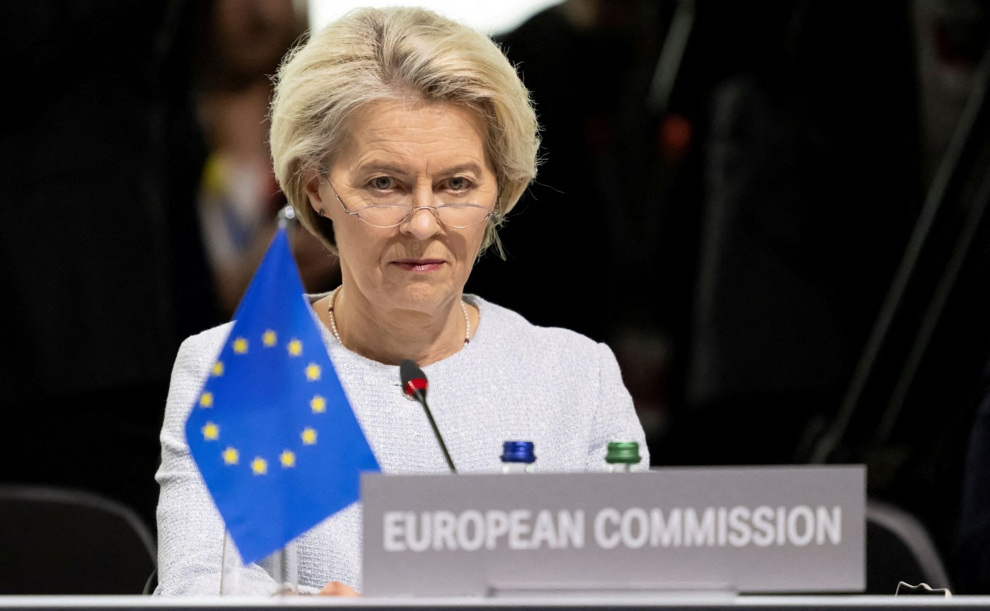 Ούρσουλα φον ντερ Λάιεν: Χαμός στο «Χ» από χιλιάδες οργισμένα σχόλια για την επανεκλογή της στην Κομισιόν – «Είσαι η καταστροφή της ΕΕ – Δεν εκπροσωπείς κανέναν μας»!