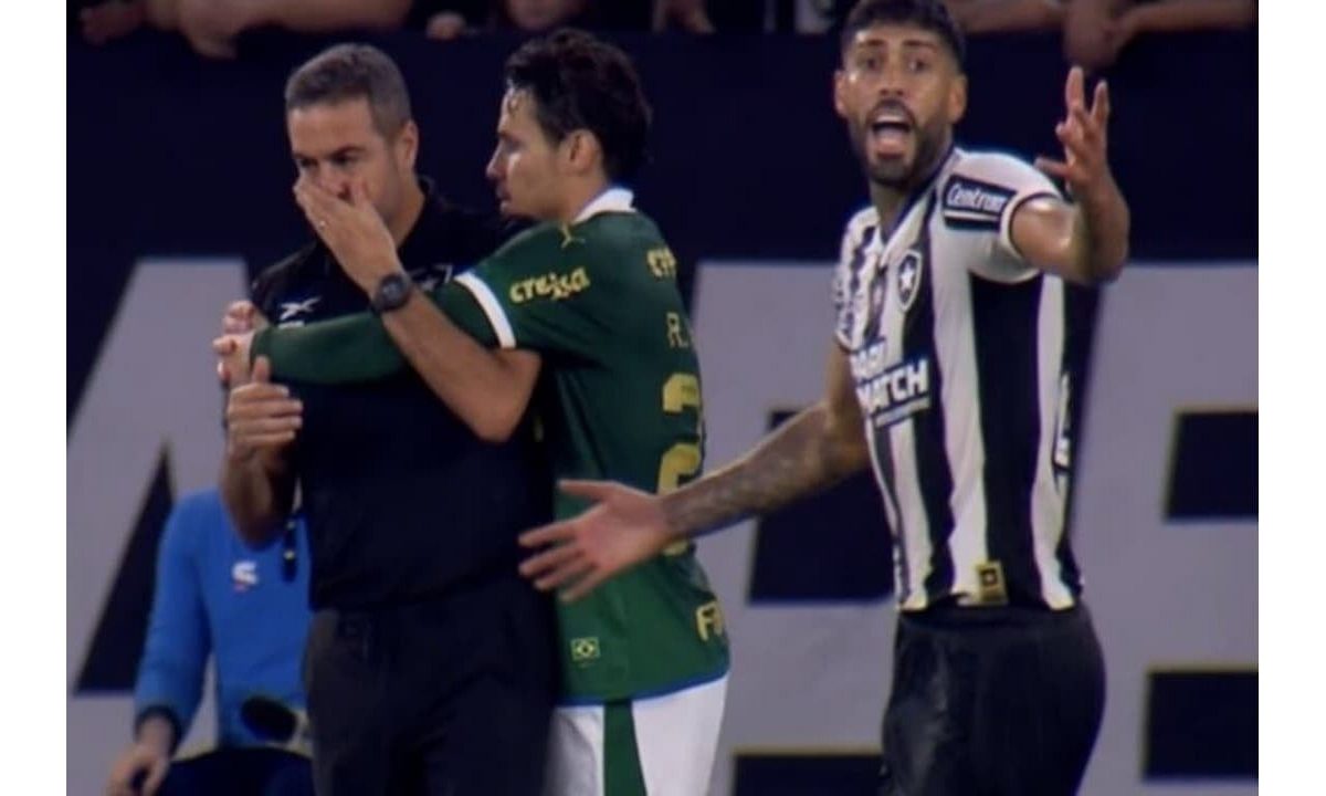 Βραζιλία: Παίκτης της Παλμέιρας κλώτσησε τη μπάλα στο πρόσωπο του αντιπάλου προπονητή (vid)