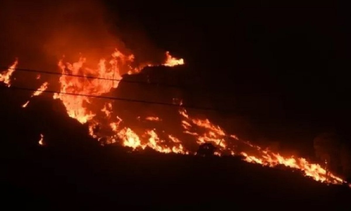 Ασπρόπυργος: Φωτιά πίσω από το εργοστάσιο της ΝΟΥΝΟΥ