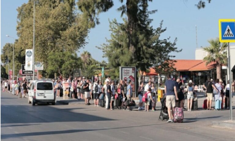Τουρκία: Πάνω από 5.000 οι Τούρκοι που αναμένουν να πάνε στη Λέσβο το ΣΚ