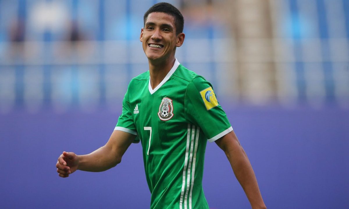 Ο Ουριέλ Αντούνα είναι ο παίκτης που έχει τσεκάρει η ΑΕΚ έχοντας καταθέσει πρόταση με επταψήφιο νούμερο στον Μεξικανό. Το έψαξε και ο Άρης!