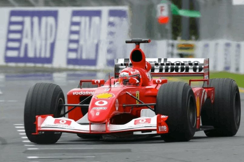 f1-ferrari-Michael-Schumacher-dimoprasia-2024-sfiri-thrylos-
